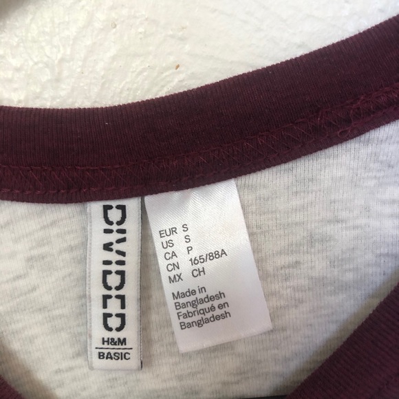 H and M basic tee - Picture 3 of 3